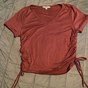 Selling because it’s too small for me! The brand is gaze and it’s a size L!